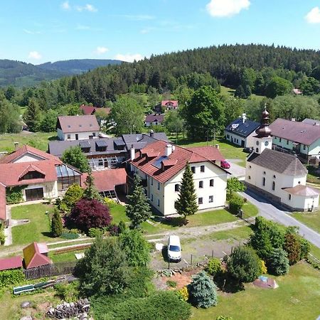 Отель Pension Cervena Кашперске-Гори Экстерьер фото