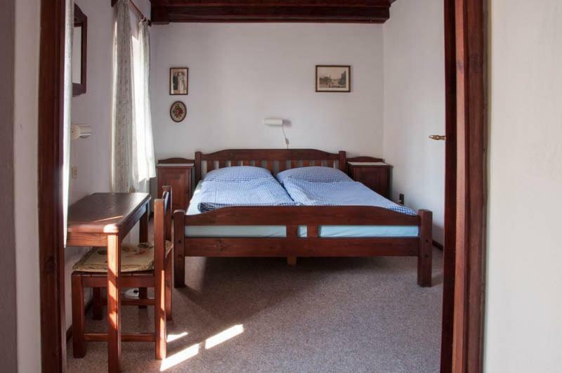 Отель Pension Cervena Кашперске-Гори Экстерьер фото
