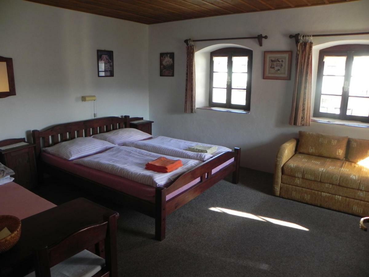 Отель Pension Cervena Кашперске-Гори Экстерьер фото